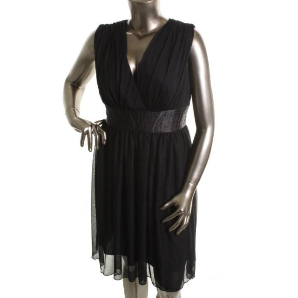 Trixxi Little Black Cocktail Party Dress Satin Belt Size S New with tag